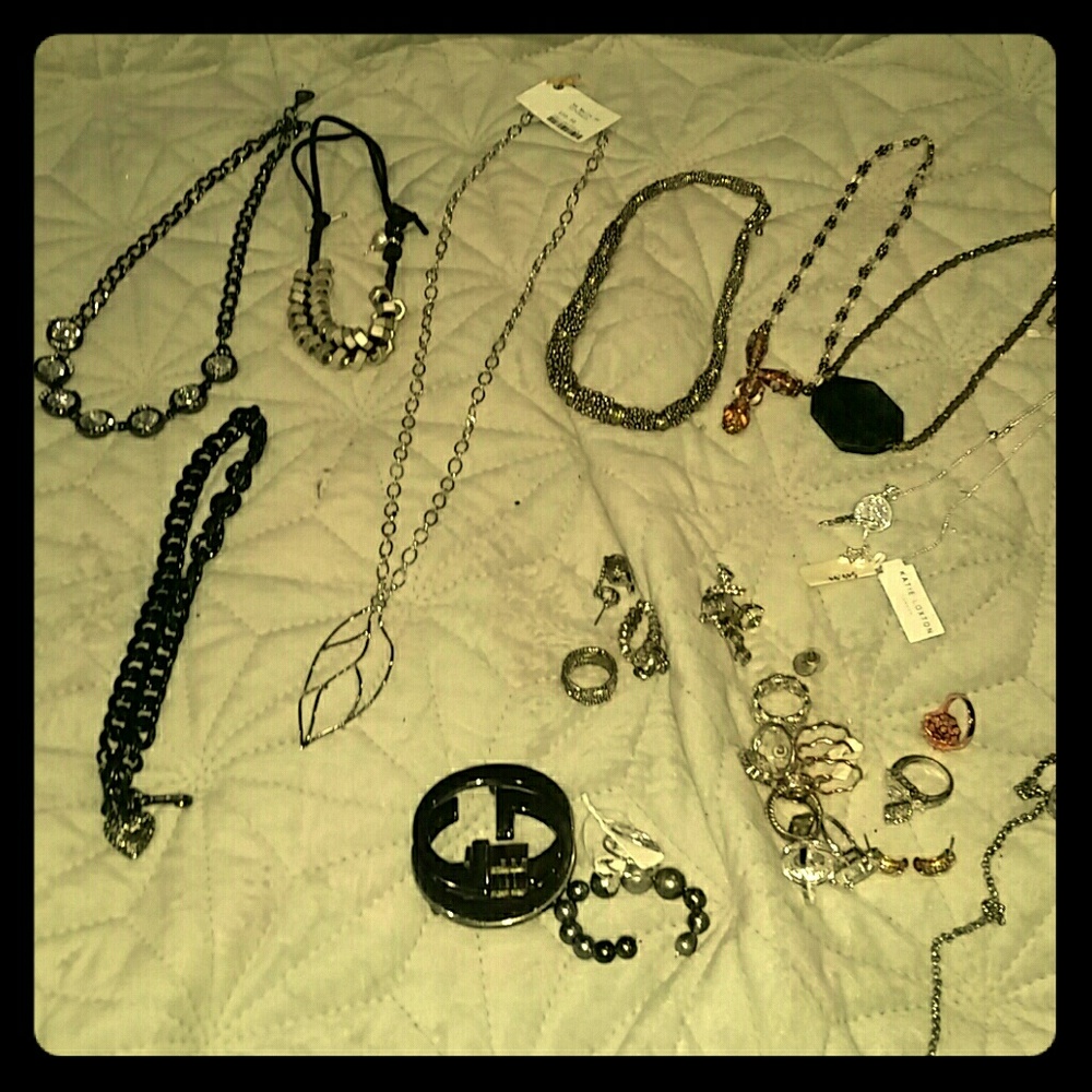 More jewelry necklaces rings tahitian pearls